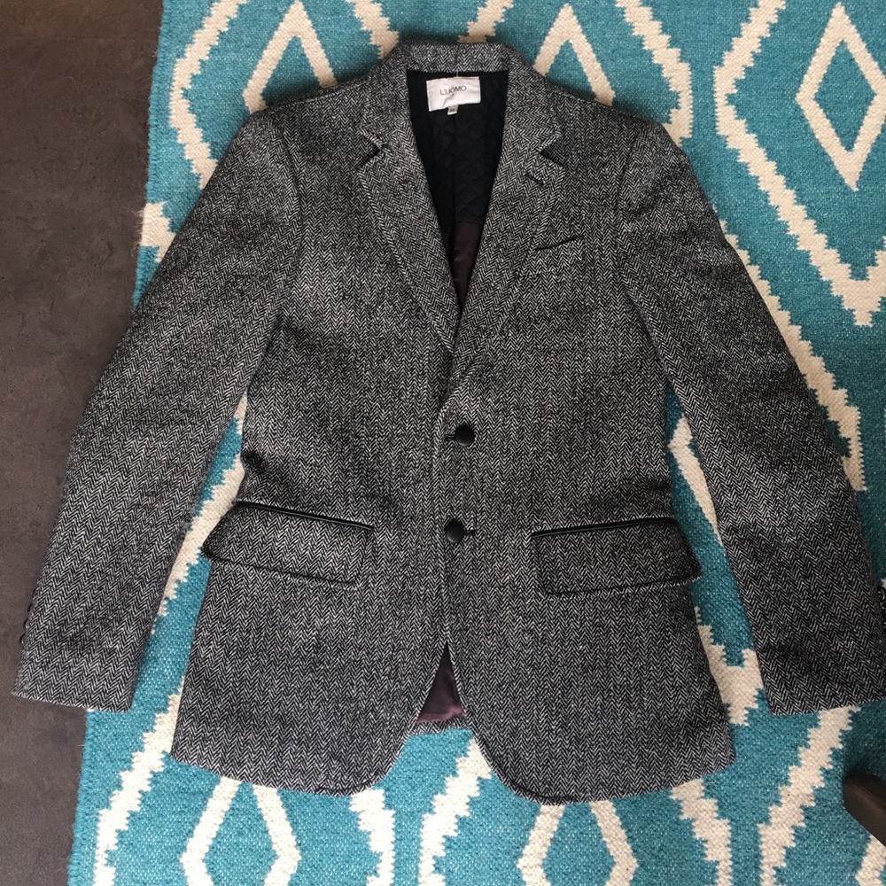 PRISTINE Italian jacket (insulated! Thick!)